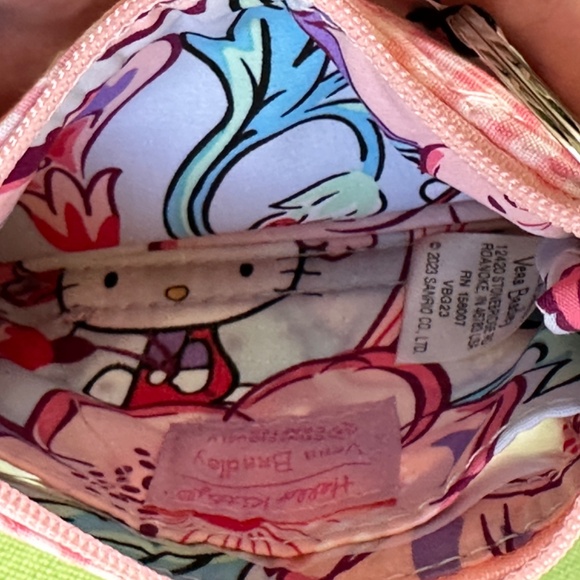 VERA BRADLEY HELLO KITTY ZIP ID CASE:NWT HELLO KITTY GINGHAM - Picture 10 of 13